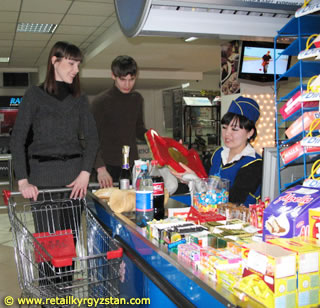 Кассовая зона супермаркета «Столичный».